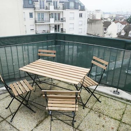 Drancy : 4 Pieces En Centre Ville + Parking Buitenkant foto